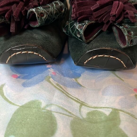 Fratelli Rossetti Pom Suede Heels - Picture 5 of 12